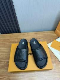 Picture of Louis Vuitton Slippers _SKULVsz39-45hnx04071516